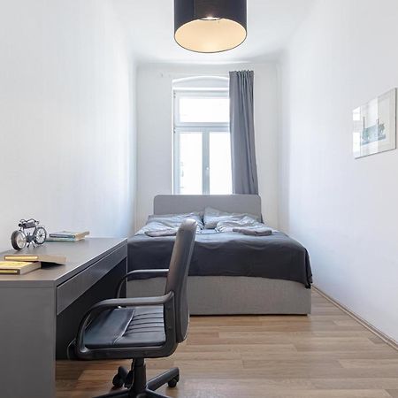 Explore Vienna 2Br And 1Lr Retreat Near Westbahnhof Apartment Exterior photo